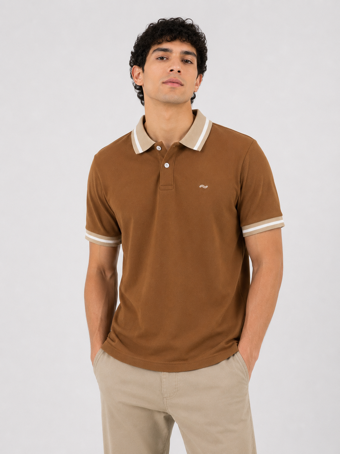 CAMISETA TIPO POLO CAMEL