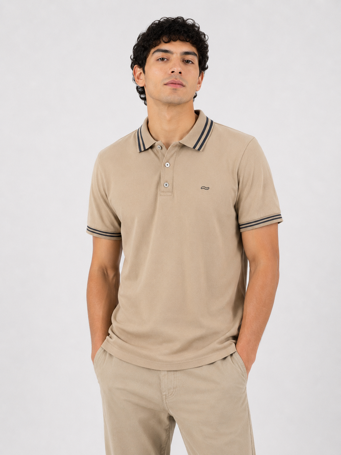 SUETER TIPO POLO BEIGE