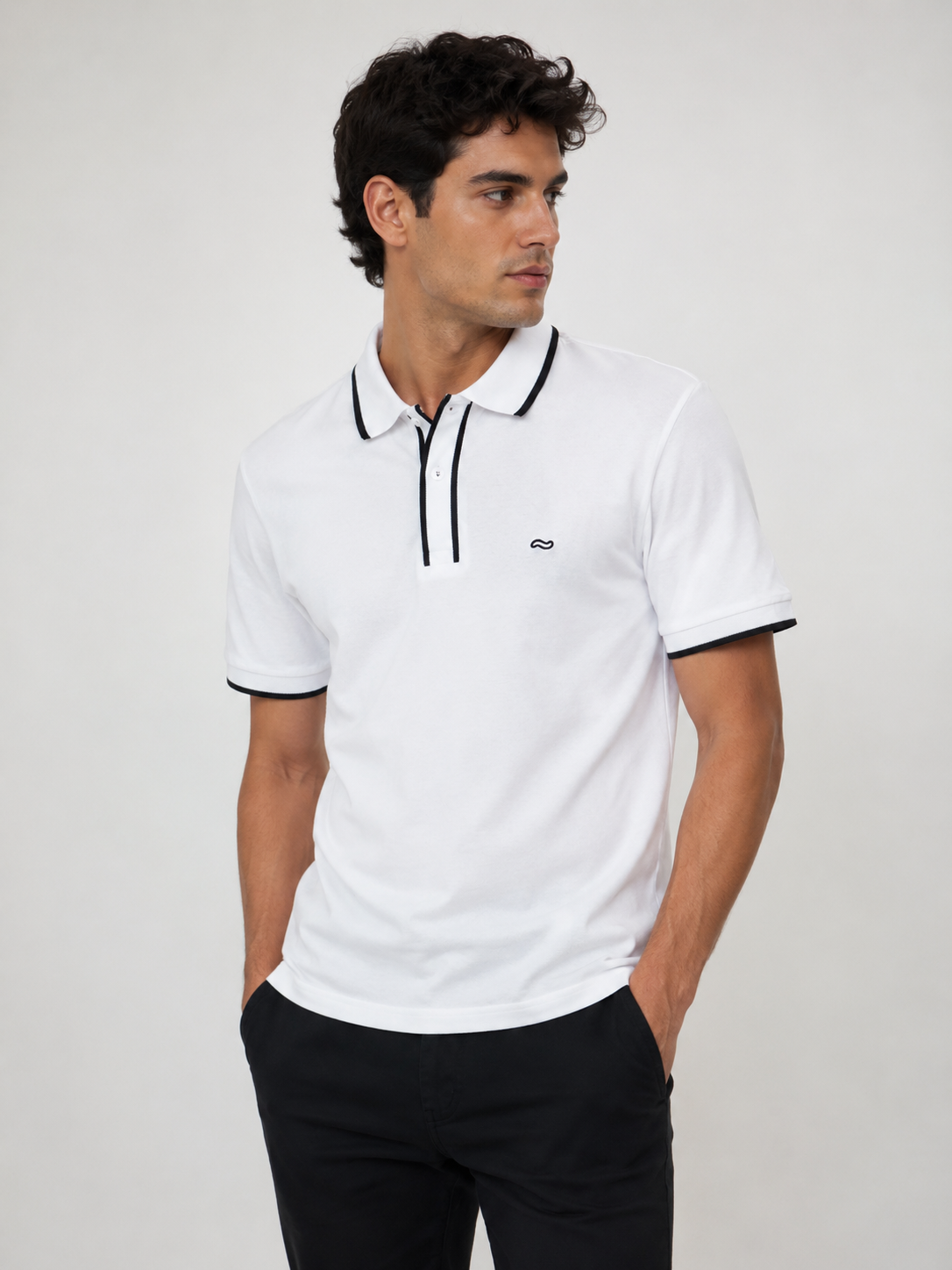 SUÉTER TIPO POLO BLANCO